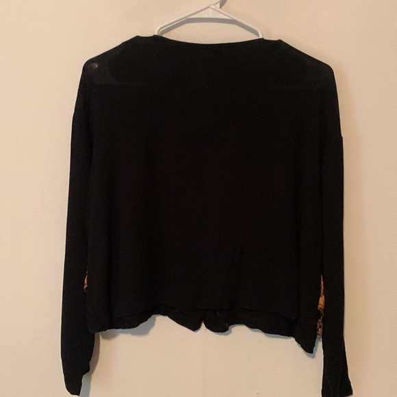 Essay by Sharon Anthony Blouse - Picture 4 of 9